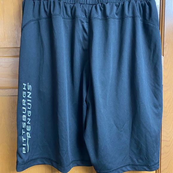Pittsburgh Penguin team issued men’s XL workout shorts. - Picture 2 of 3